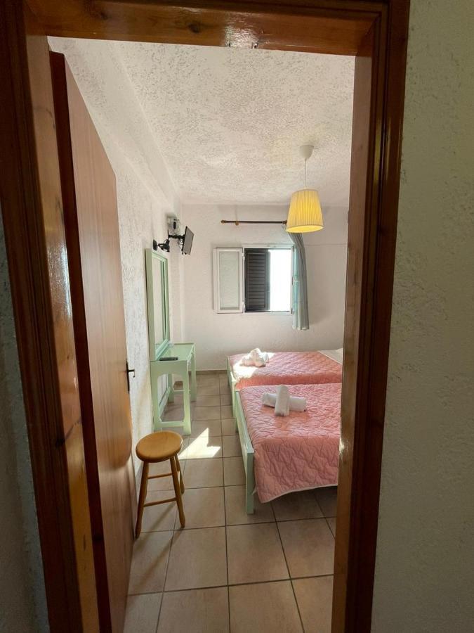 Yannis Apartments Barbati Exterior photo