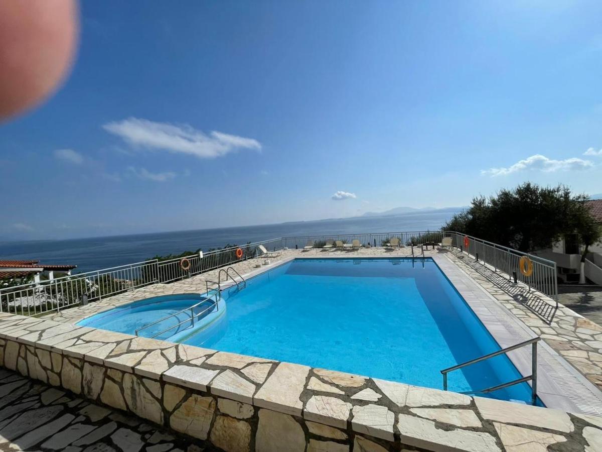 Yannis Apartments Barbati Exterior photo