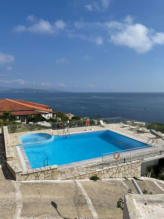 Yannis Apartments Barbati Exterior photo